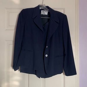 2 piece suit set with skirt